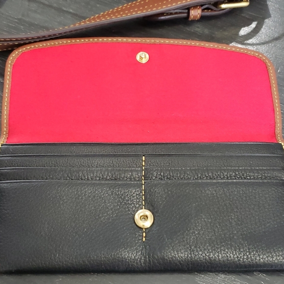 Dooney and Bourke purse - Picture 12 of 16
